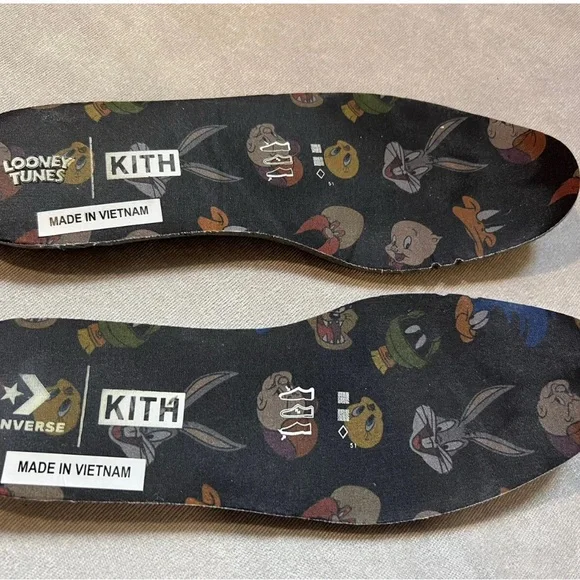 CONVERSE Chuck 70 HI Kith Looney Tunes Size Men’s Size 9.5/Women’s Size 11.5 - Picture 4 of 8